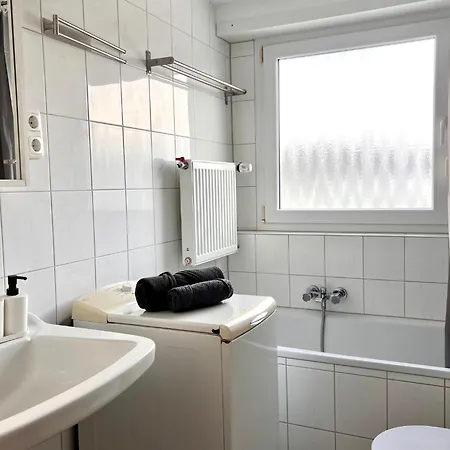 Bege Apartments: Company Comfort Apartman