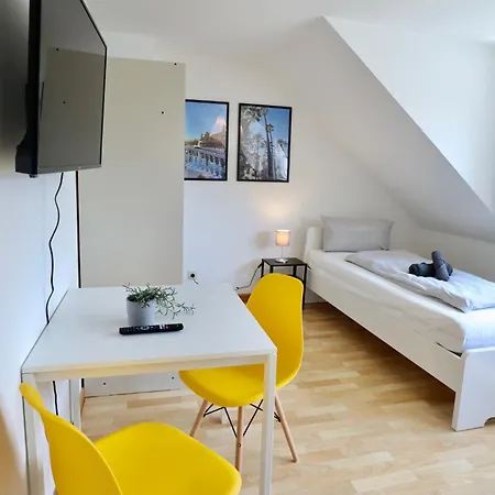 Bege Apartments: Company Comfort Apartman